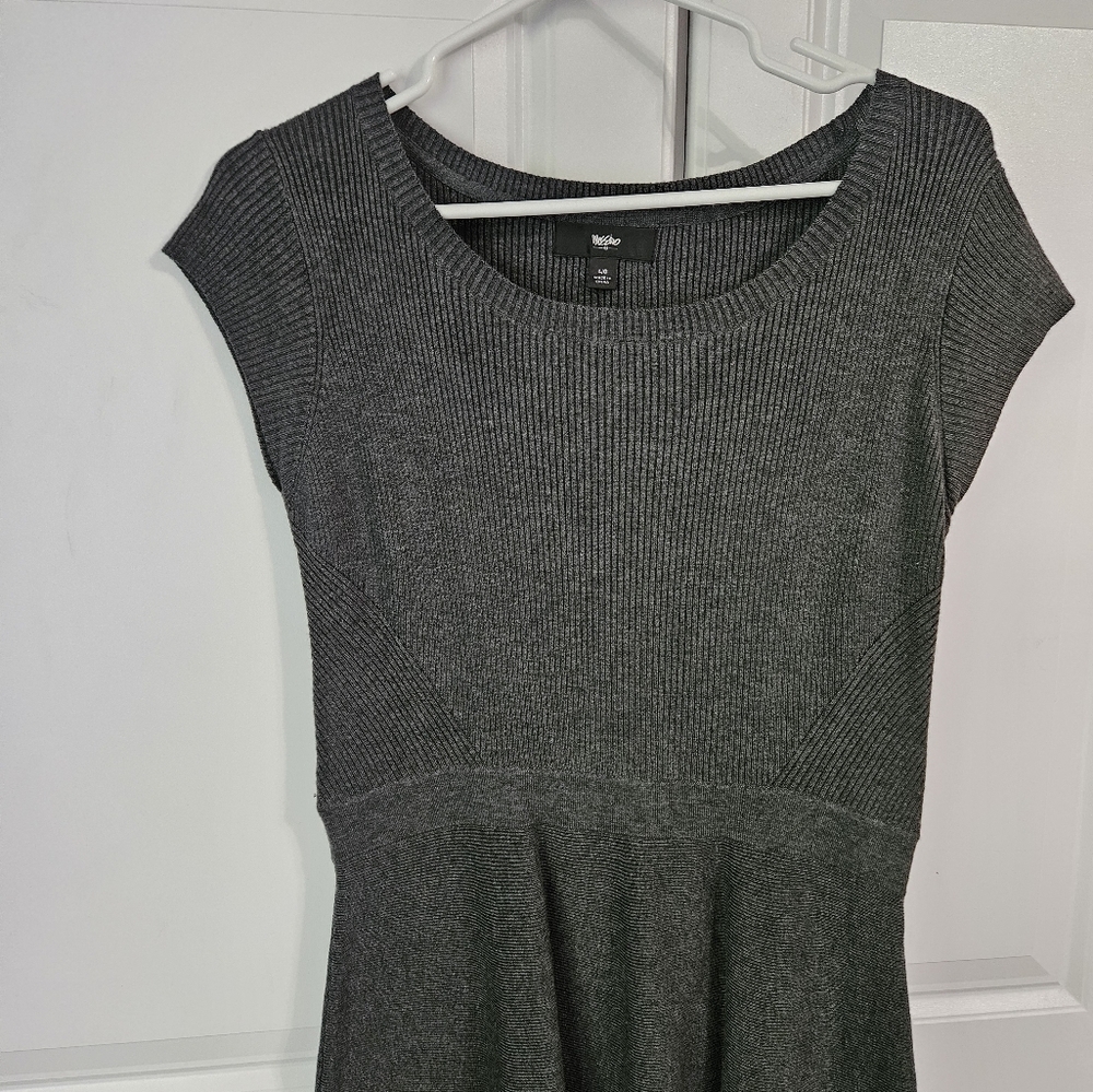 Gray Ribbed Knit Sweater Dress - Picture 2 of 12